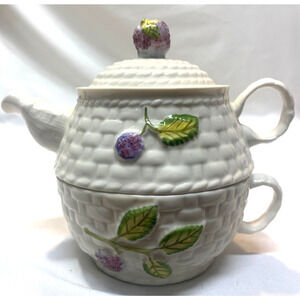 Belleek Teapot Tea for One w/Stackable Cup Basket Weave Fruits of the Forest
